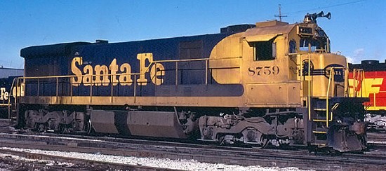 Santa Fe Warbonnet GE C30-7
